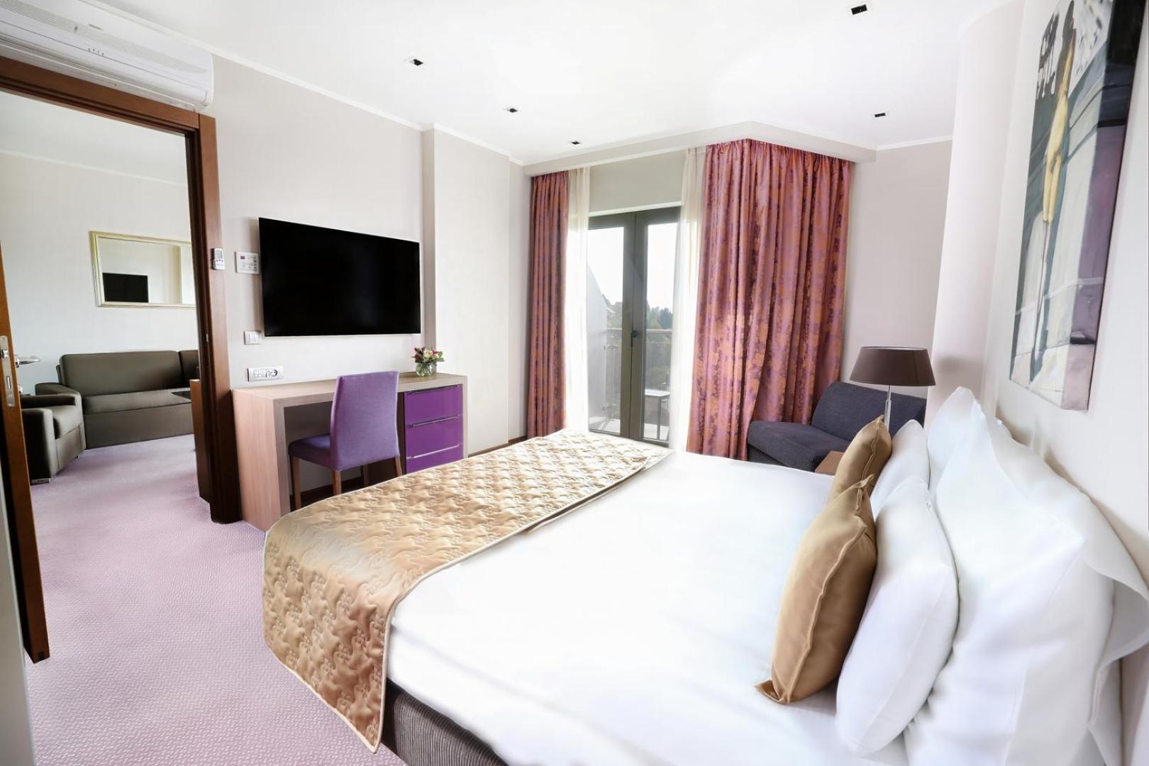 Hotel Premier Aqua - Adults Only Vrdnik Ngoại thất bức ảnh Suite