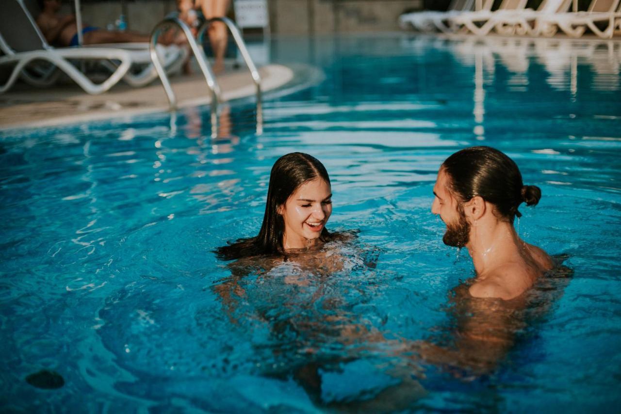 Hotel Premier Aqua - Adults Only Vrdnik Ngoại thất bức ảnh Swimming pool